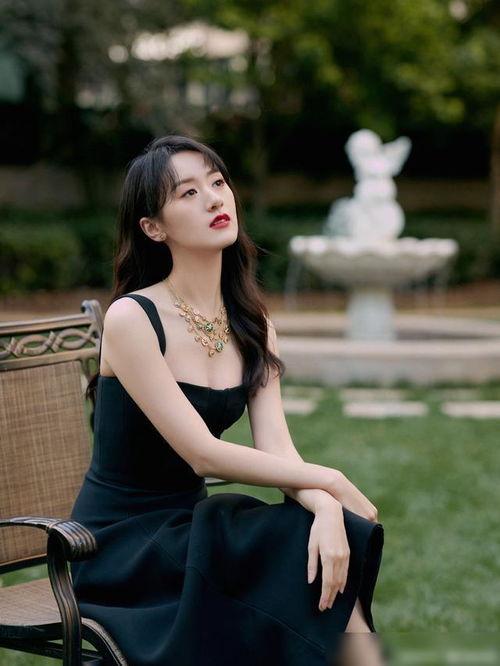 成毅袁冰妍最新爆料领证,幸福领证,共筑爱巢 第1张 成毅袁冰妍最新爆料领证,幸福领证,共筑爱巢 第1张